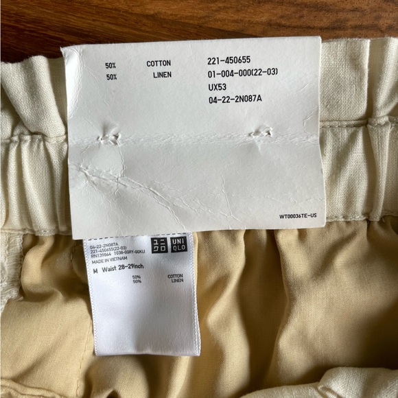 NWT NEVER WORN | Uniqlo Women Linen Cotton Shorts, Off White Color, Size M - Picture 13 of 15